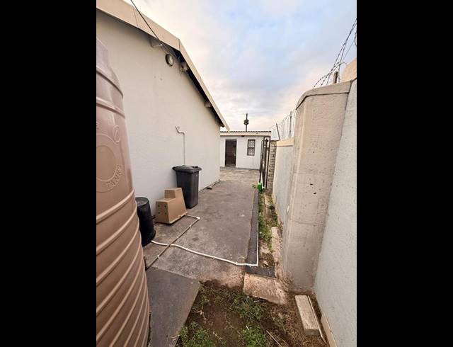 3 BEDROOM PROPERTY TO RENT IN NTUZUMA E